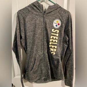 Women’s Pittsburgh Steelers zip up hoodie. Medium